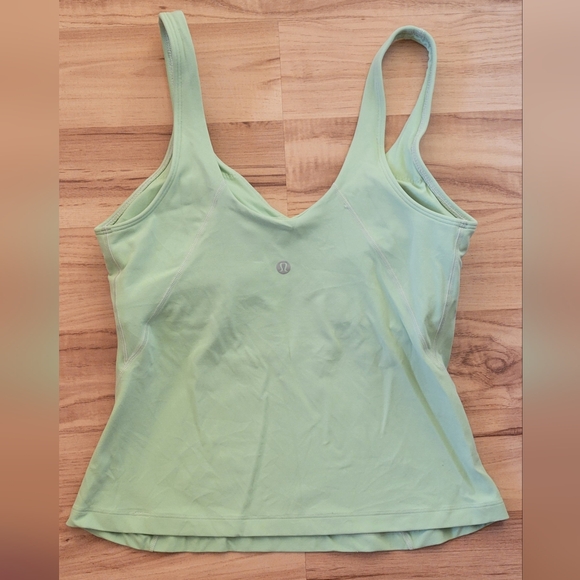 Lululemon top - Picture 4 of 9